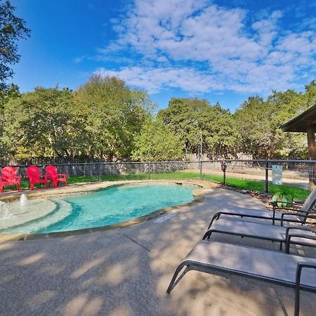 Wimberley Log Cabins Resort And Suites- Unit 2 المظهر الخارجي الصورة