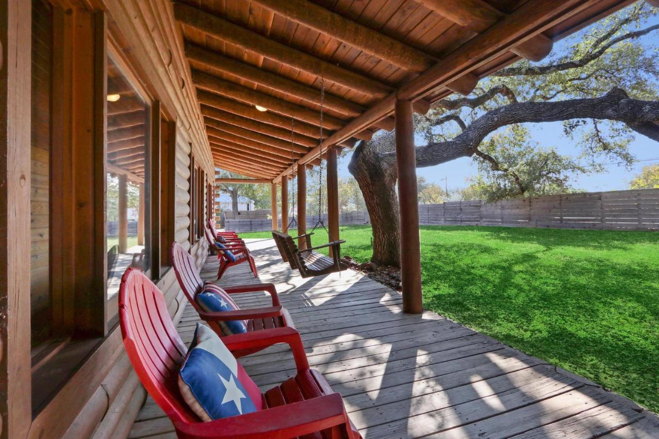 Wimberley Log Cabins Resort And Suites- Unit 2 المظهر الخارجي الصورة